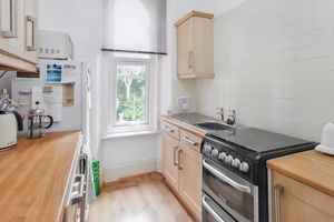 Kitchen- click for photo gallery